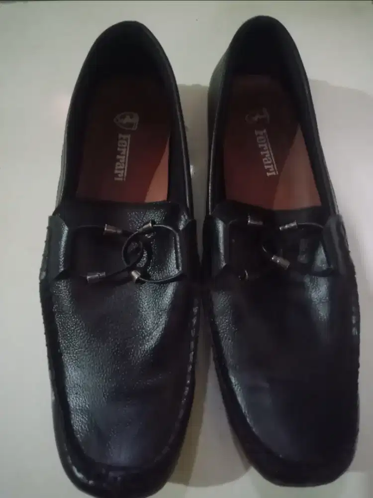 jual sepatu kerja belum pernah di pake no 42