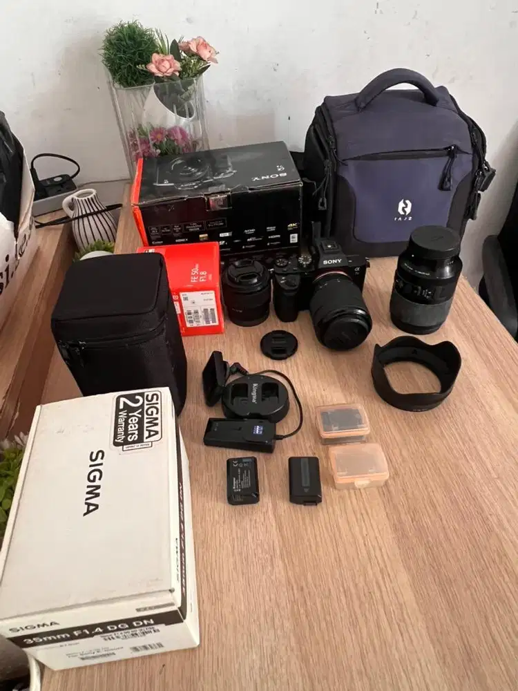 Sony A7 Mark II + 3 Lensa All in