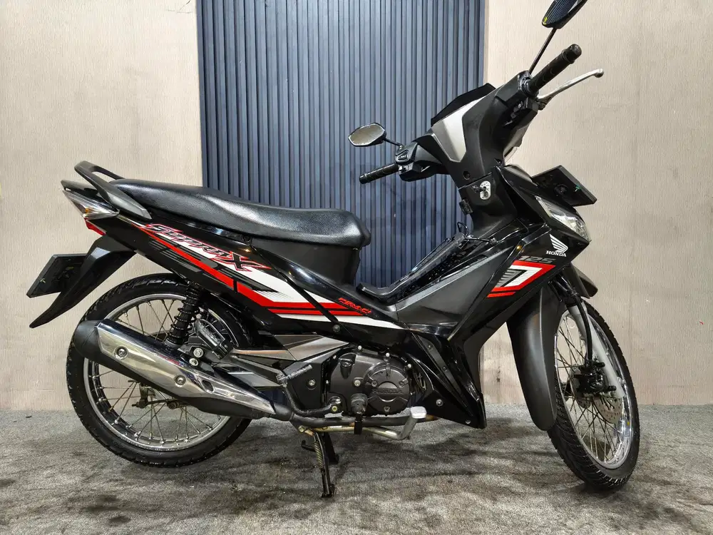 Supra X 125 fi 2022 istimewa mulus terawat siap pakai...