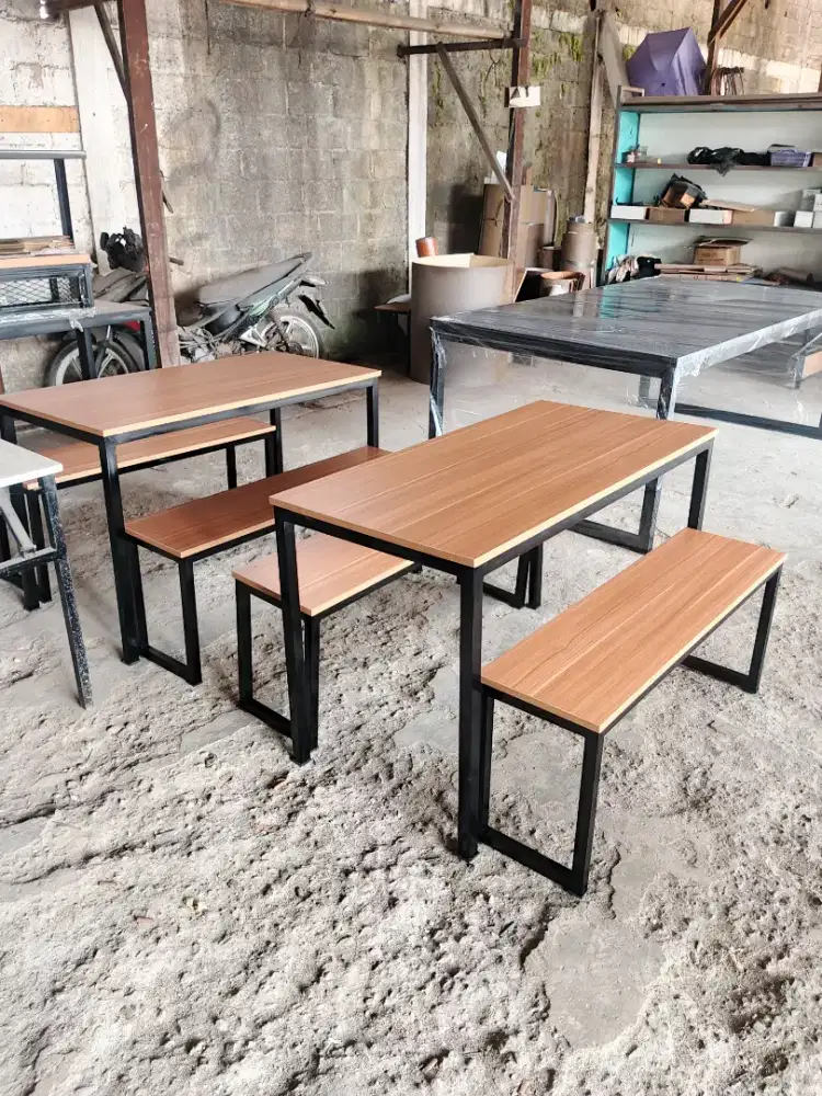 Meja set Cafe Minimalis – Kokoh & Stylish