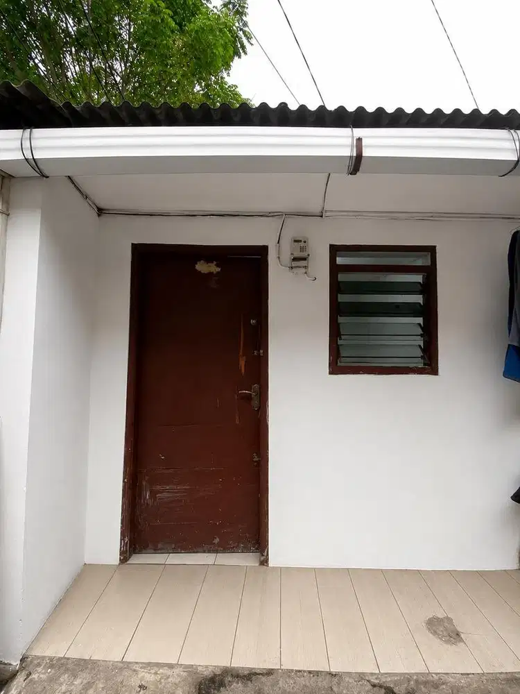Kontrakan kosong satu lantai daerah kemandoran