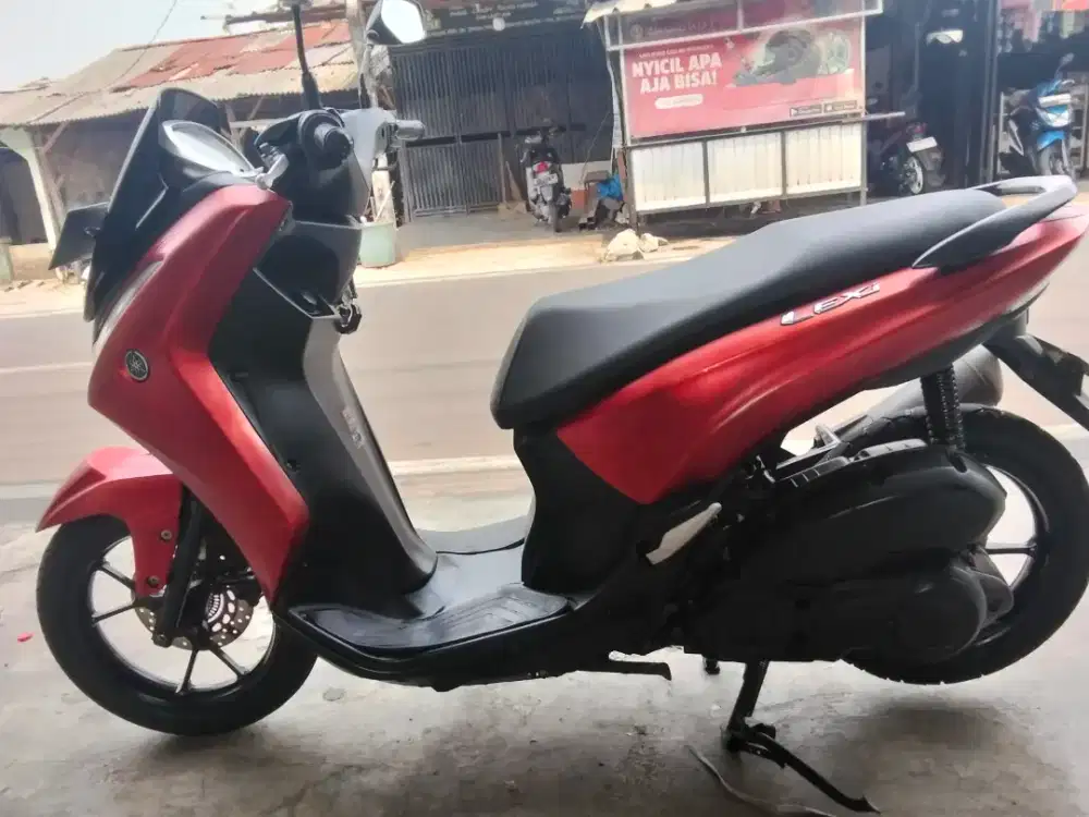 YAMAHA LEXI 2018 MESIN BAGUS