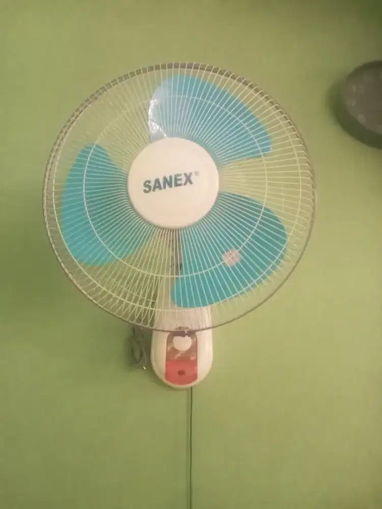 Kipas angin dinding 16 inch merk sanex normal siap pakai nego tipis