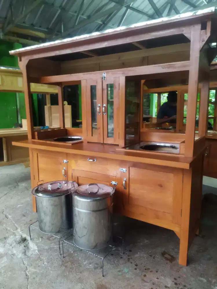 Gerobak mie ayam bakso dan dandang