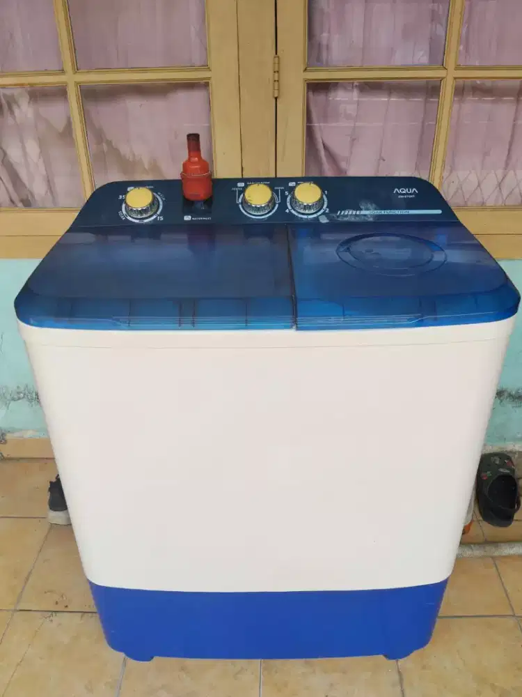 Mesin cuci aqua