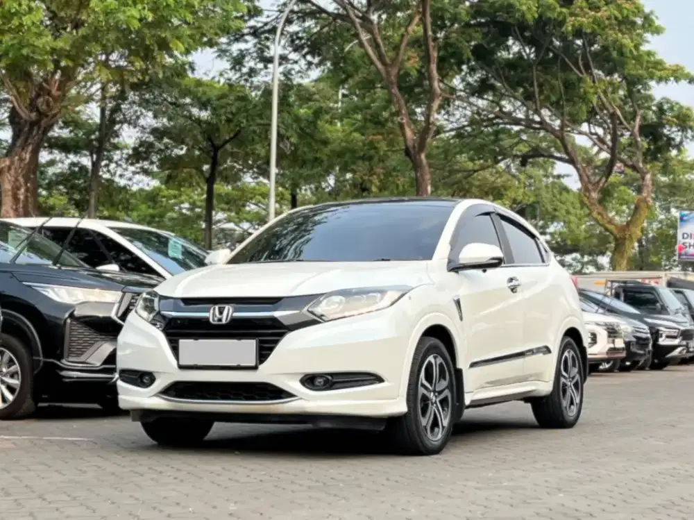 HONDA HRV 1.8 PRESTIGE MATIC 2017 PUTIH KM 92RB