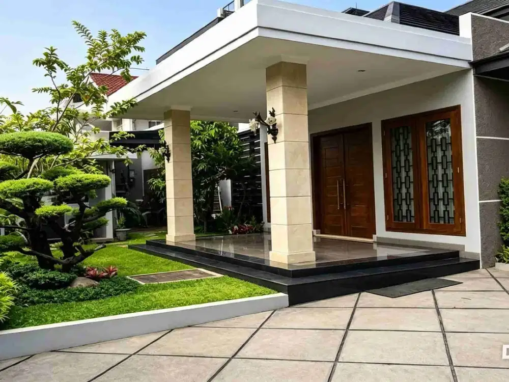 RUMAH MEWAH CANTIK  ADA KOLAM RENANG DI CILANDAK CITOS