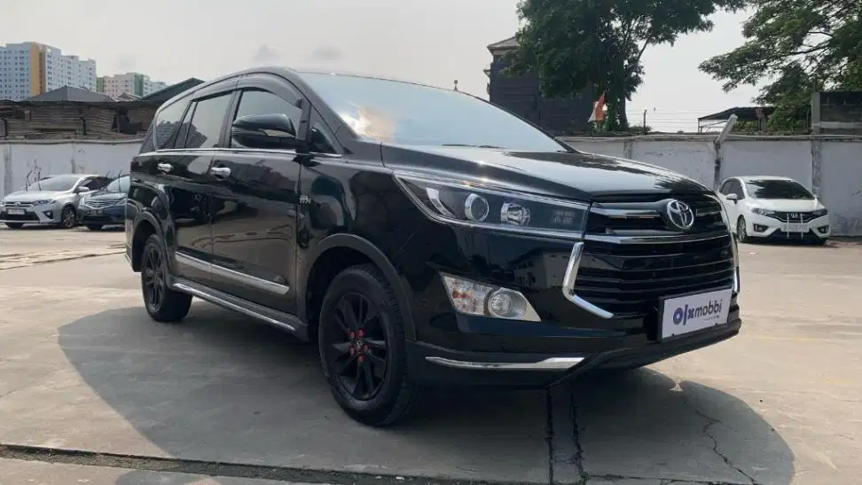 Toyota Kijang Innova 2.0 V Bensin-AT 2018