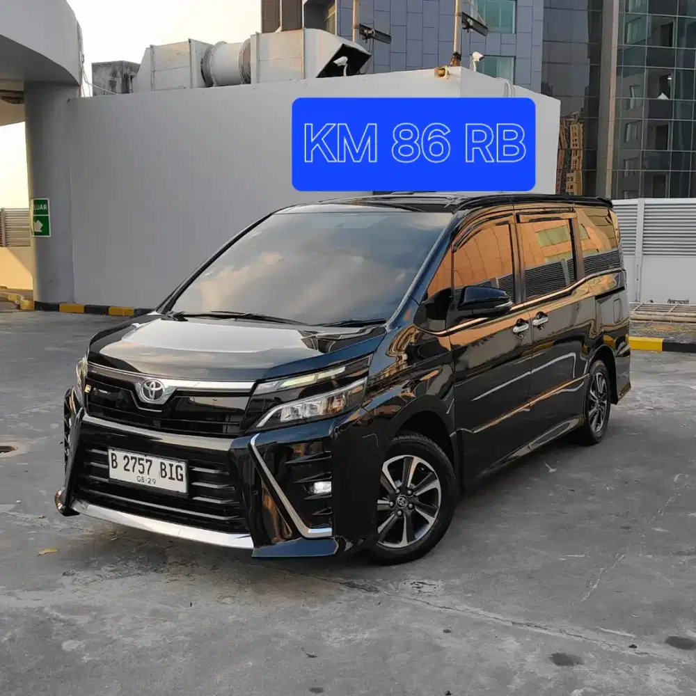 Toyota Voxy 2.0 NIK 2019 Hitam