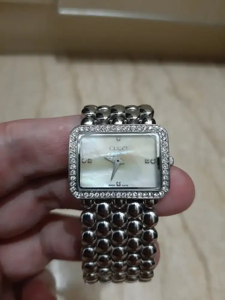 Jam Gucci utk wanita
