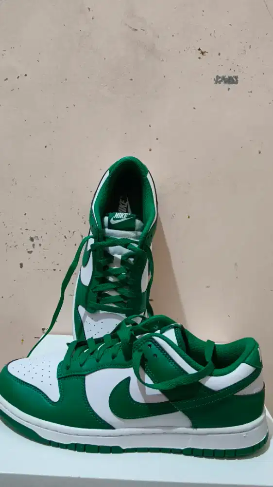 Sepatu Nike Dunk Low Retro