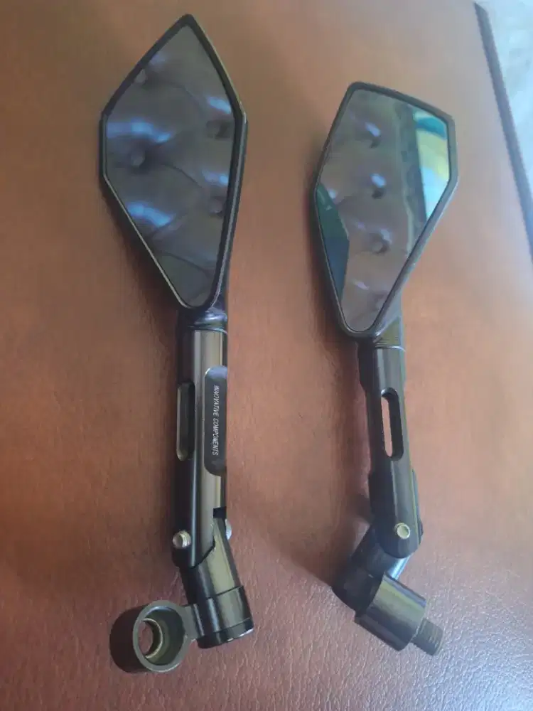 Spion tomok merk Rizoma