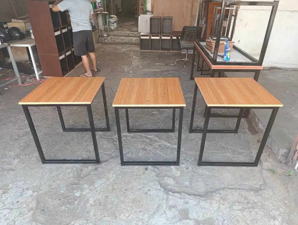 Meja Cafe 60×60/Meja Kerja Single/Multifungsi
