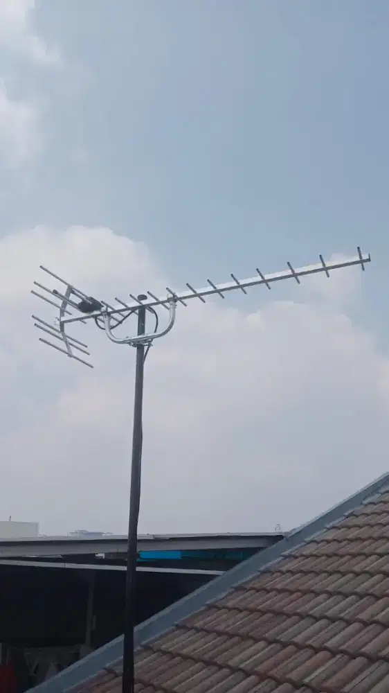 Agen Pasang Baru Antena TV Digital Serpong Bsd