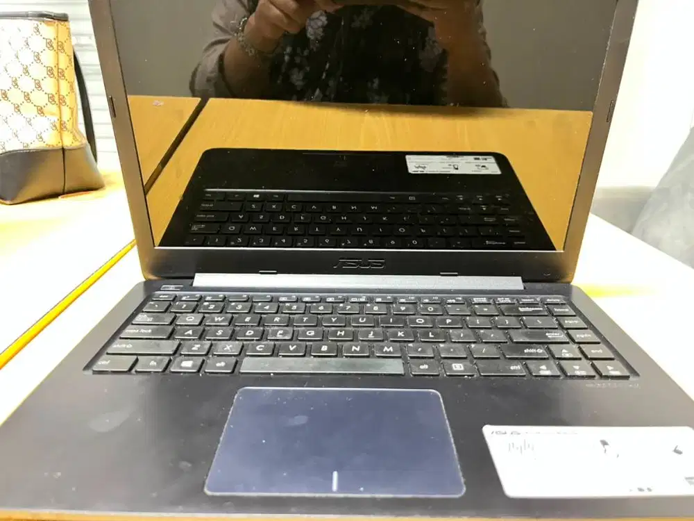 DIJUAL LAPTOP ASUS E402Y SECOND