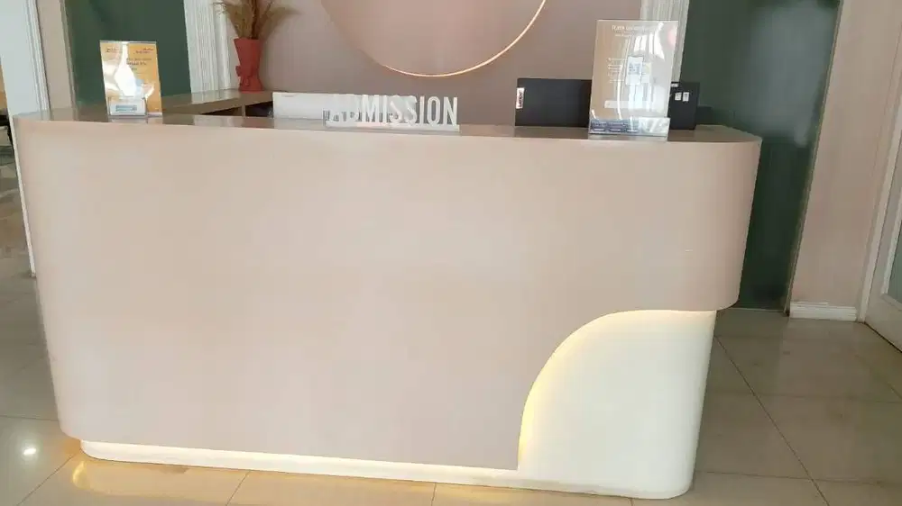 Jual Meja Resepsionis Bekas – Cocok untuk Klinik, Salon & Kantor