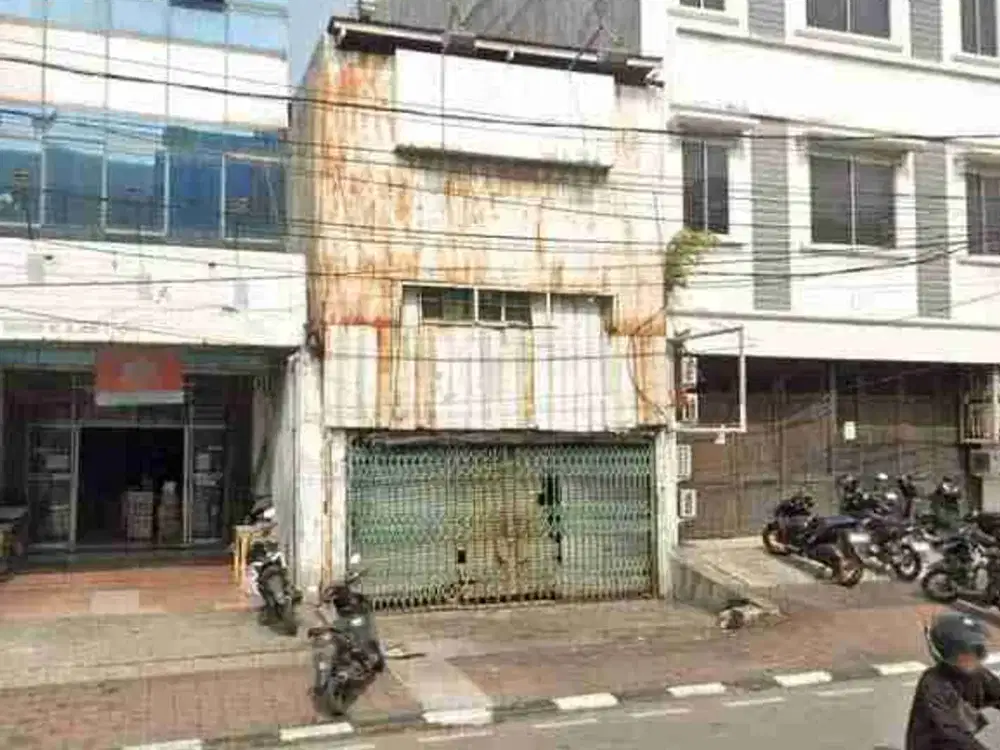 Harga di bawah NJOP! Jual Ruko 3 Lantai di Jakarta Pusat