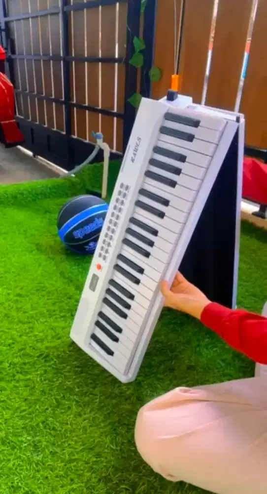 Piano lipat Kawes