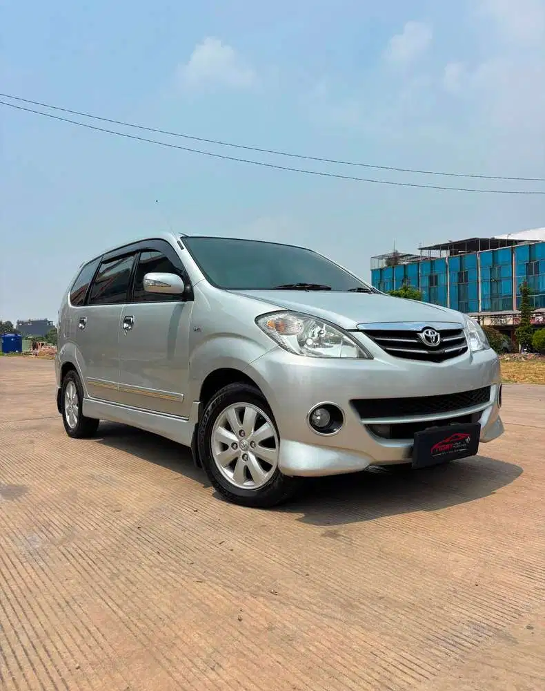 Toyota Avanza S matic 2010 bekas murah
