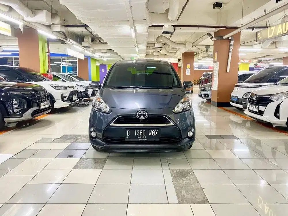[KM 61rb] Toyota Sienta V AT 2017