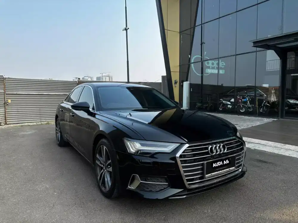 All New Audi A6 C8 40TFSI BLACK on BLACK Service Record AUDI