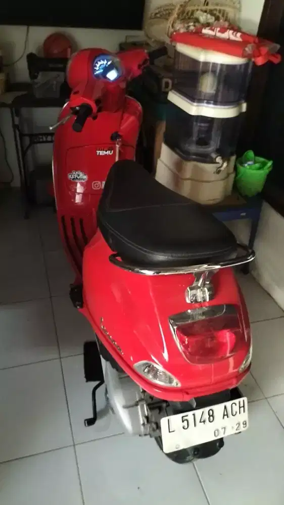 Vespa LX125 IGET 2024