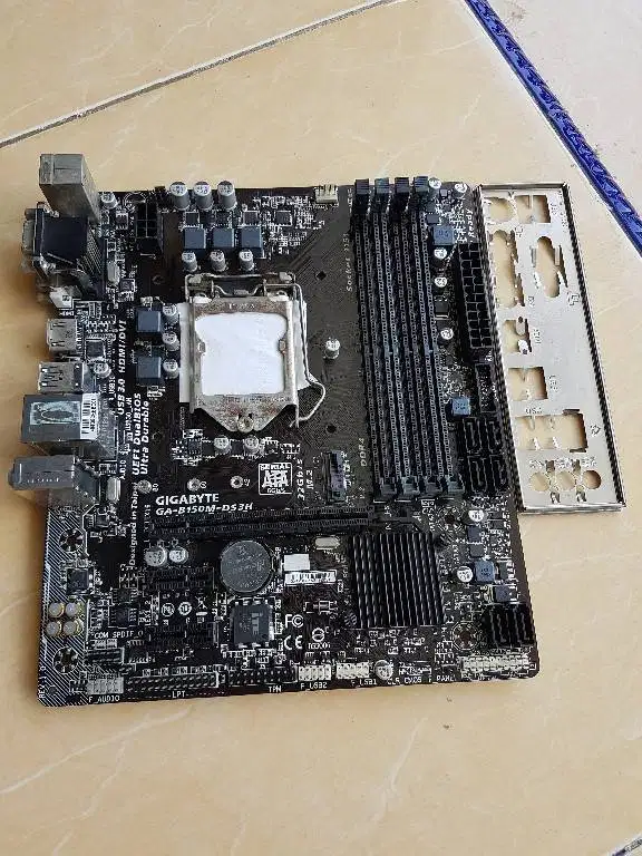 Motherboard Gigabyte B150M-DS3H lga 1151 gen 6 dan 7 intel