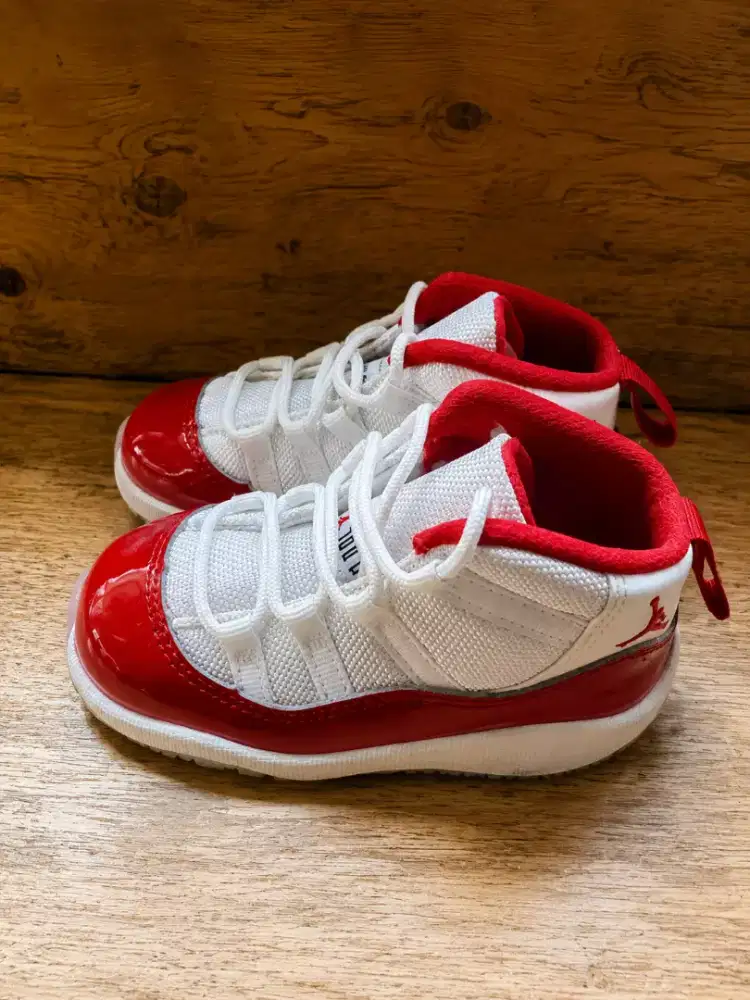 preloved jordan 11 retro cherry red toddler