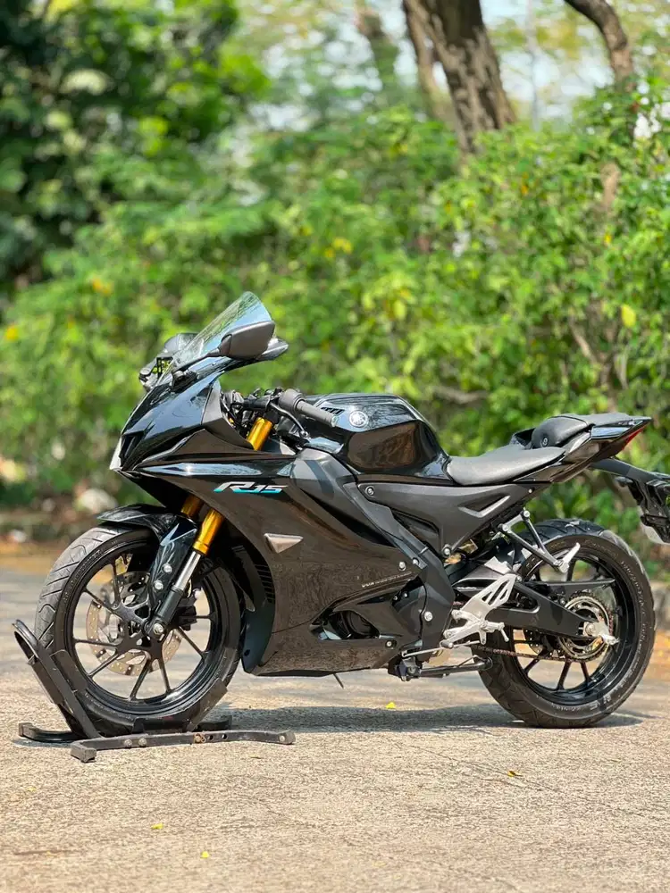 YAMAHA YZF R15 V4 BLACK 2022 KM LOW PAJAK HIDUP SIAP TOURING