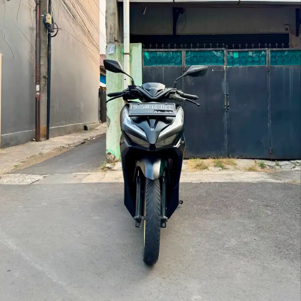 Honda Vario 125 CBS ISS MULUSSS (Pajak Hidup Panjang)