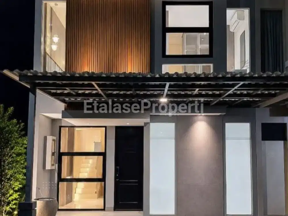 Dijual rumah siap huni suvadiva pakuwon city