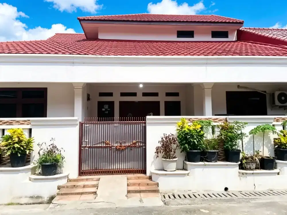 DIJUAL RUMAH 2 LANTAI DI BINTARA JAYA – BANGUNAN HAMPIR 200 M², HARGA CUMA Rp2 M-an!