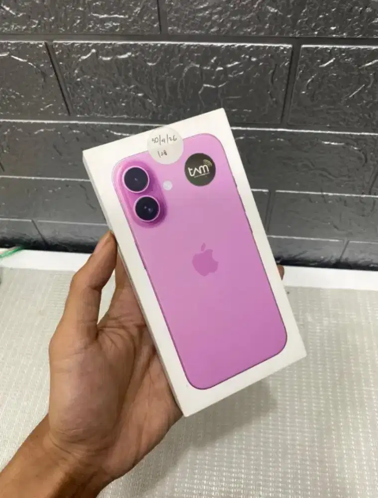 iPhone 13 resmi turun harga free adaptor