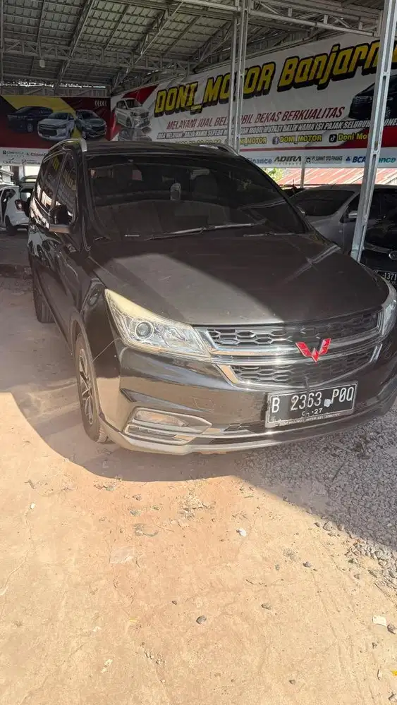 Di jual mobil wuling cortez turbo tahun 2022 banjarmasin