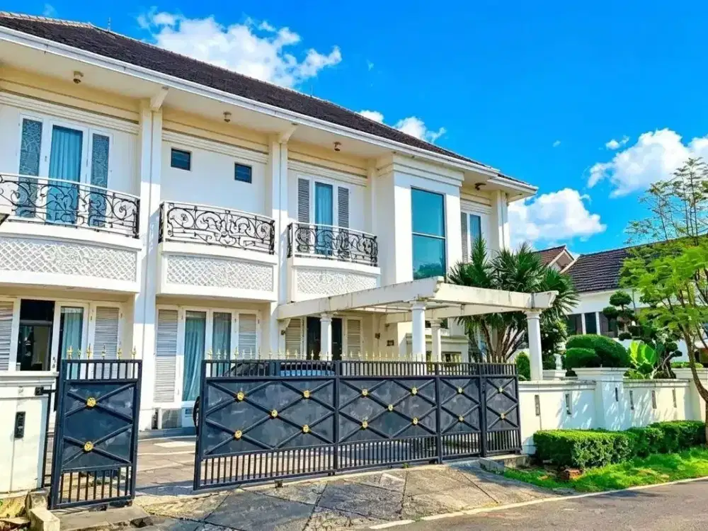 DIJUAL RUMAH SULTAN DI DUREN SAWIT, PUNYA KOLAM RENANG PRIBADI & LT HAMPIR 800 M²!