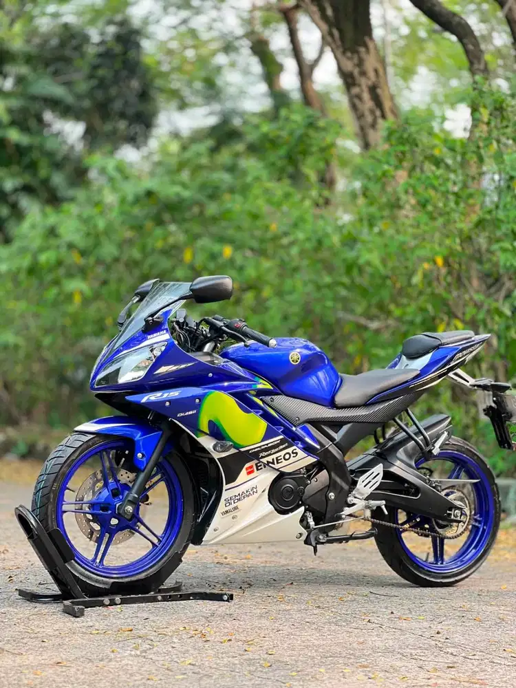 YAMAHA R15 V2 2016 BIRU KM 1K PAJAK PANJANG SIAP GAS HARIAN