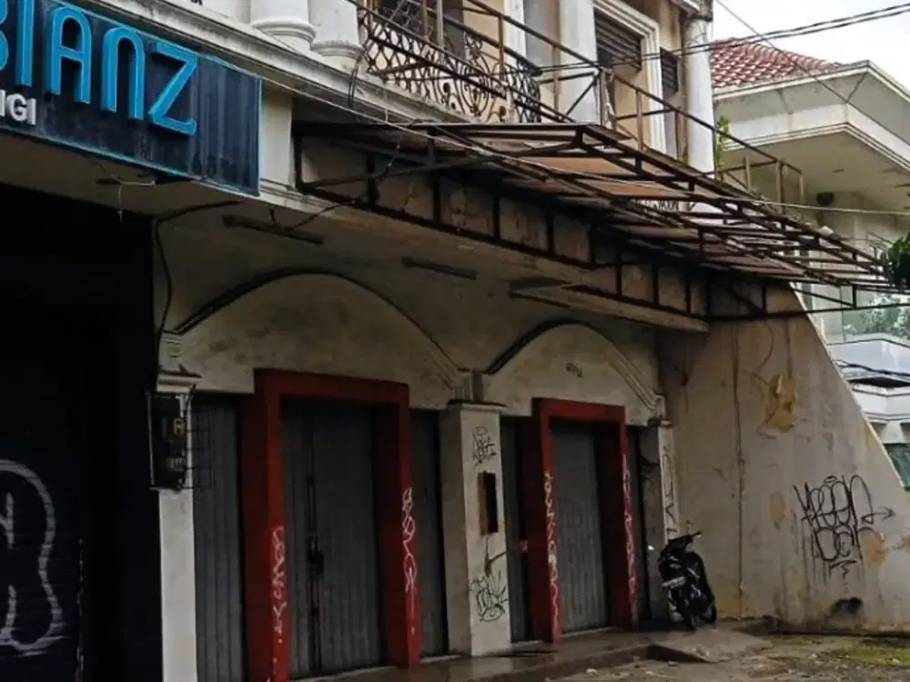 RUKO GANDENG DI PURI INDAH KEMBANGAN JAKARTA BARAT STRATEGIS DIJUAL