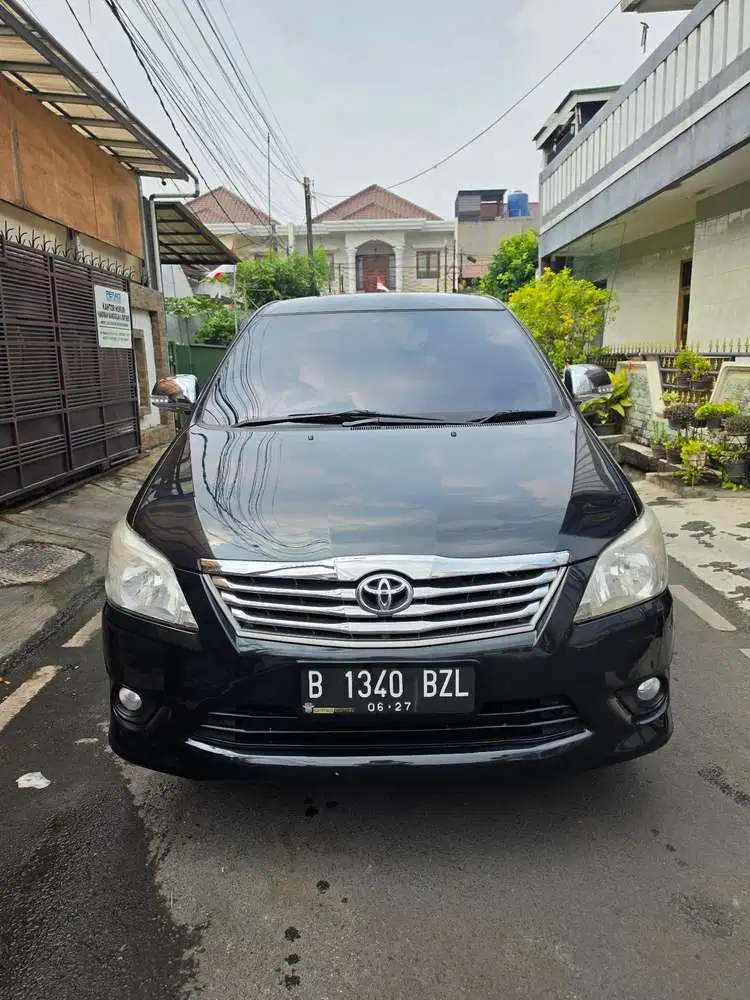 Toyota Kijang Innova 2012 Bensin