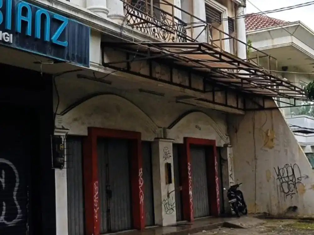 RUKO GANDENG DI PURI INDAH KEMBANGAN JAKARTA BARAT STRATEGIS DIJUAL