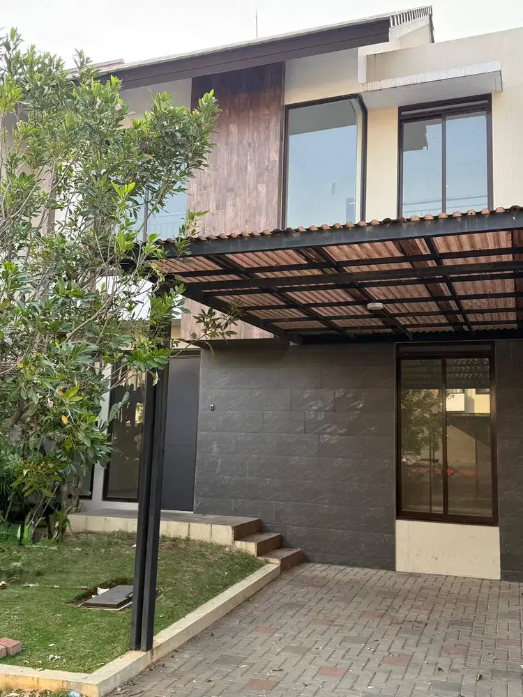 Dijual Rumah Lokasi Strategis Simakirana Kota Baru Parahyangan