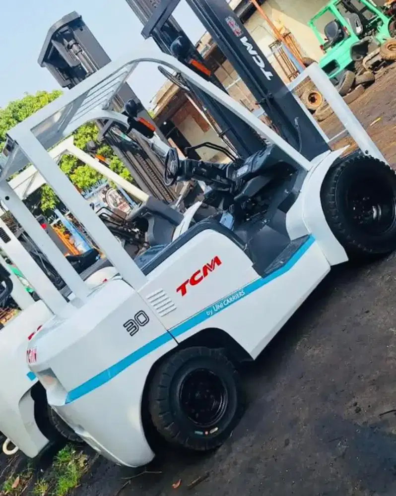 Forklift TCM 3 Ton,Manual,5 Meter,Mesin Isuzu,Ban Double,Tahun 2020