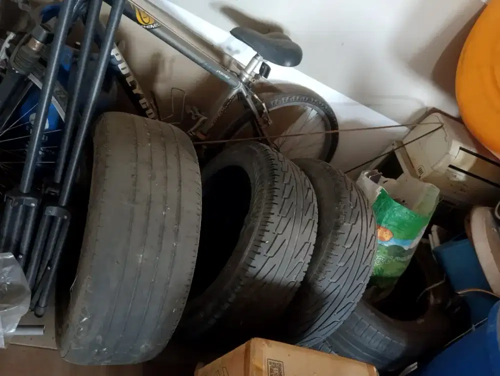 Jual murah 7 ban @90rb/biji bekas uk 205/60/Ring 16 ex suzuki sx4scros