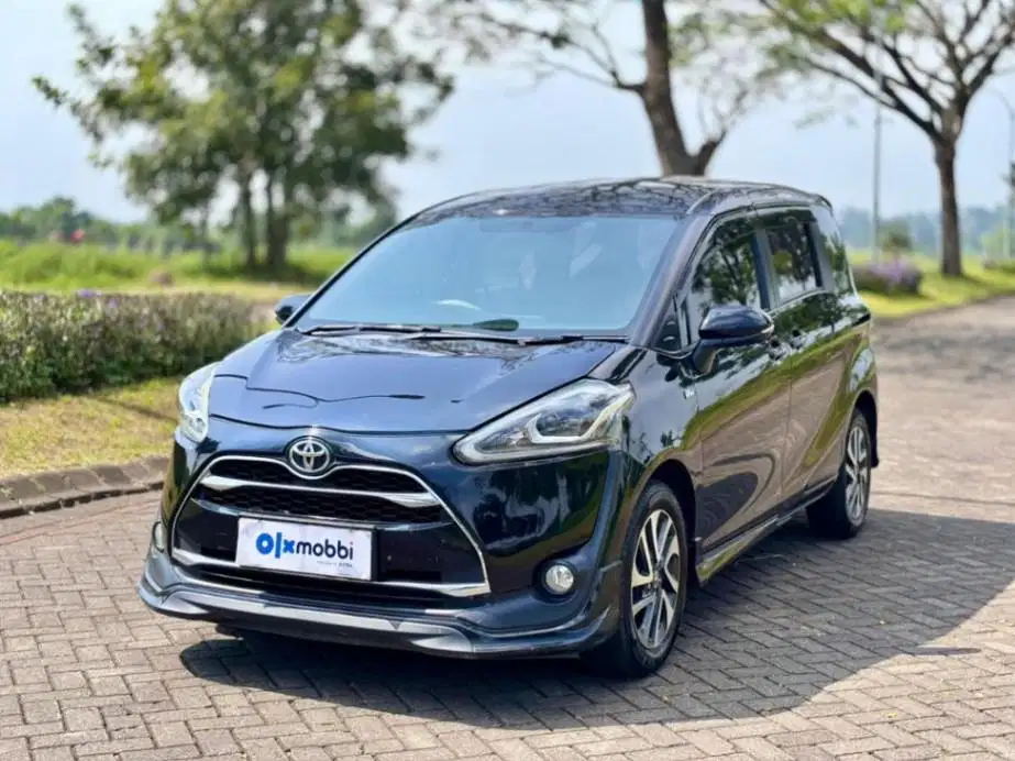 Toyota Sienta 1.5 Q Bensin-AT 2017 Hitam NEG