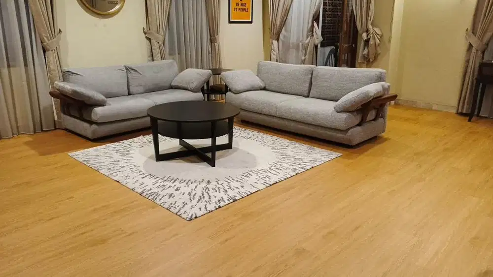 Vinyl Flooring terpasang/ m2