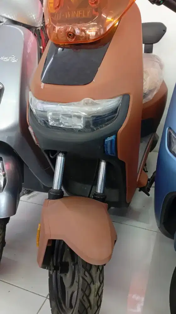 SEPEDA LISTRIK UWINFLY