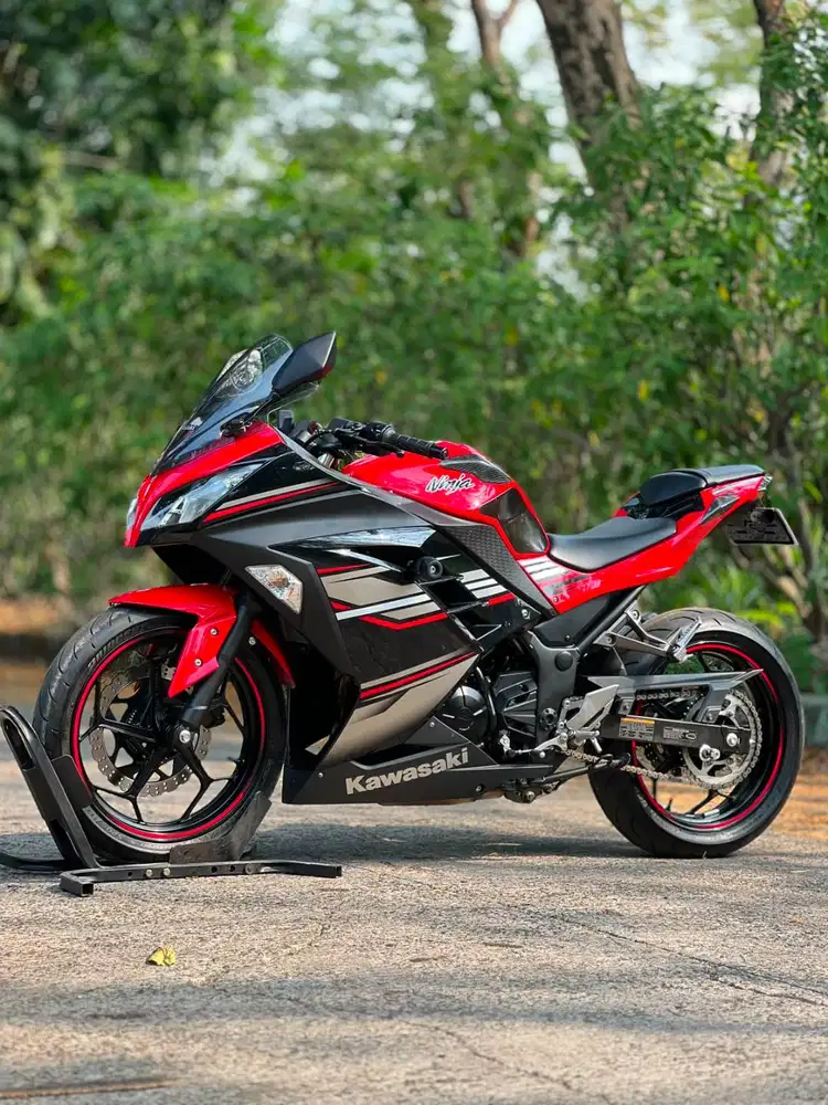 KAWASAKI NINJA 250 FI SE ABS OLD 2017 MERAH KM 1K PAJAK ON SUPER MULUS