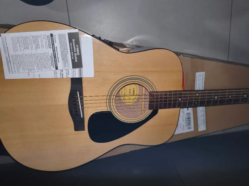 Gitar akustik elektrik original Yamaha f310 Fishman