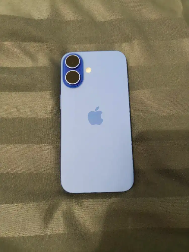 Iphone 16 Ultramarine