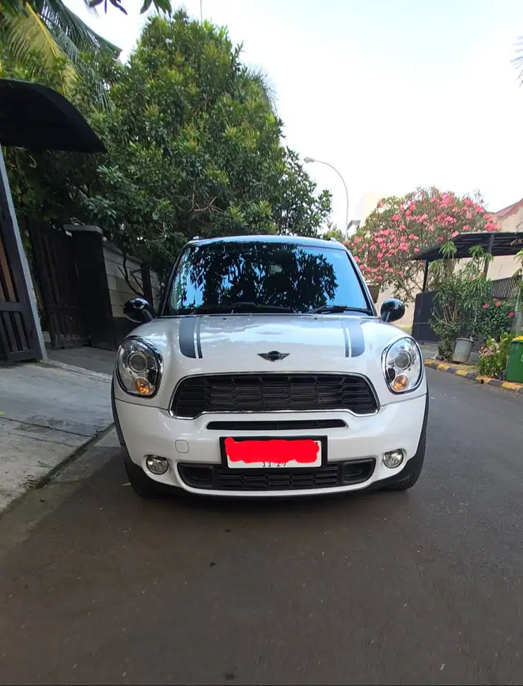 Dijual segera mini cooper countryman 2011 km 29.000