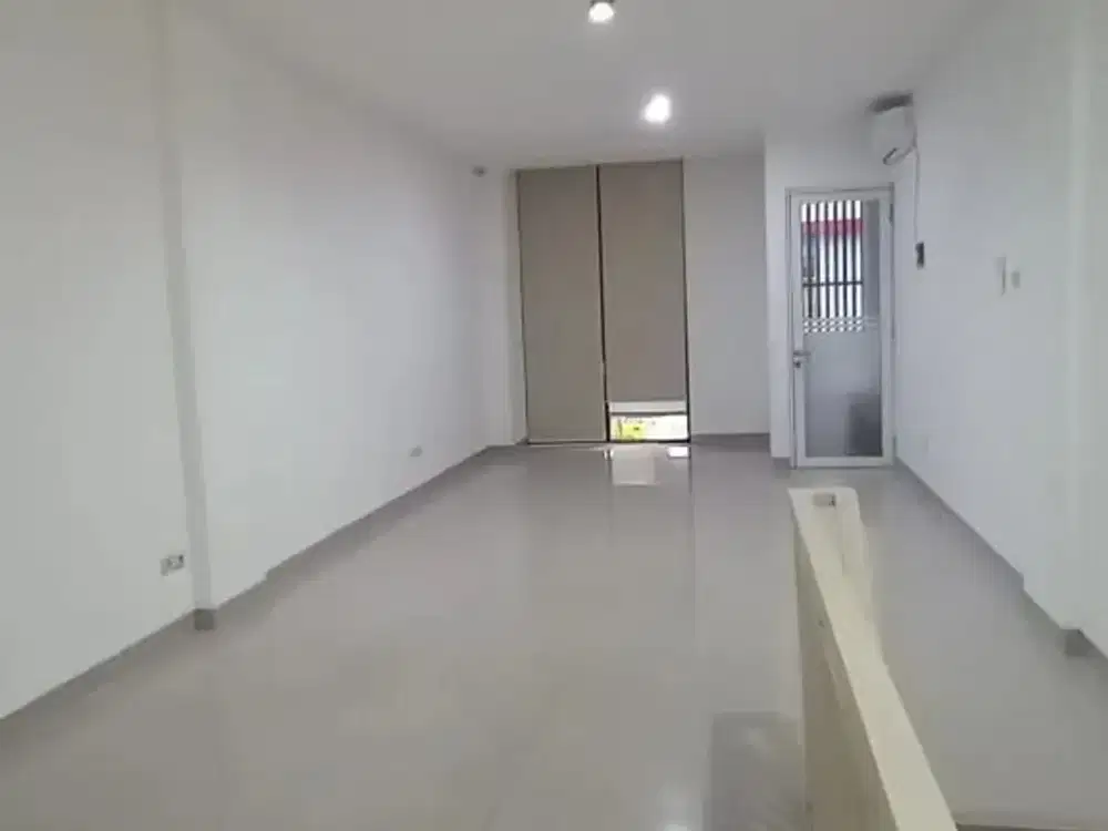 Dijual Ruko 2 lantai Ruko Circle West, Citra Garden 6, Citra Garden City, Jakarta Barat